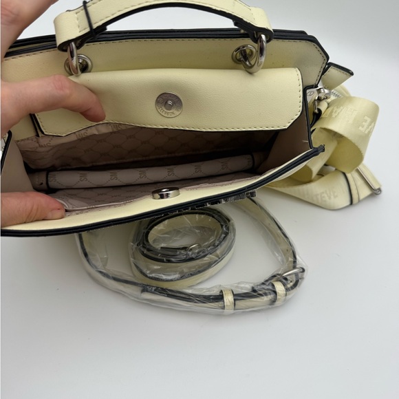 Steve Madden Cream Crossbody Bag with Logo - Picture 5 of 7